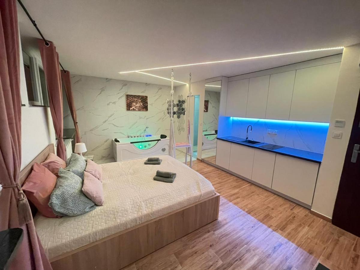 Yourapart Jacuzzi Przy Zamku Krolewskim Warsawa Bagian luar foto